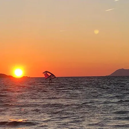 Lejlighed Joli Dans Les Pins Face à La Mer Hyères